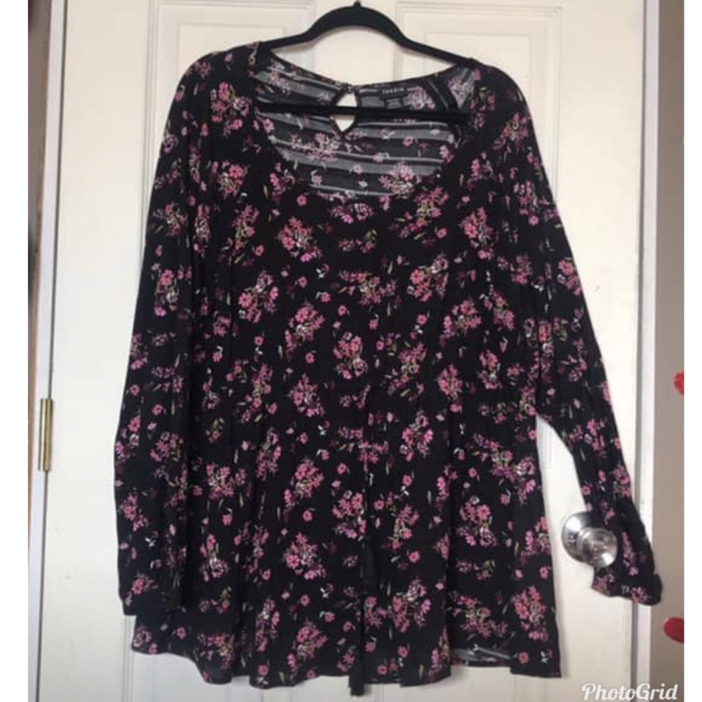 SOLD!!! Torrid blouse!